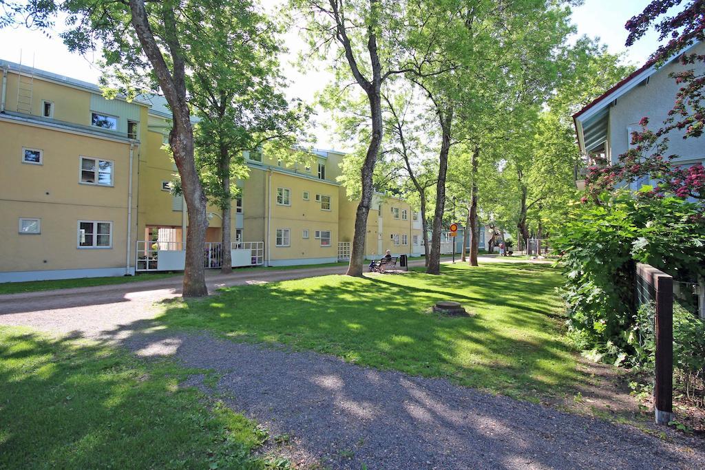 Majoitushuoneisto Tuomipuisto Apartment Naantali Exterior photo