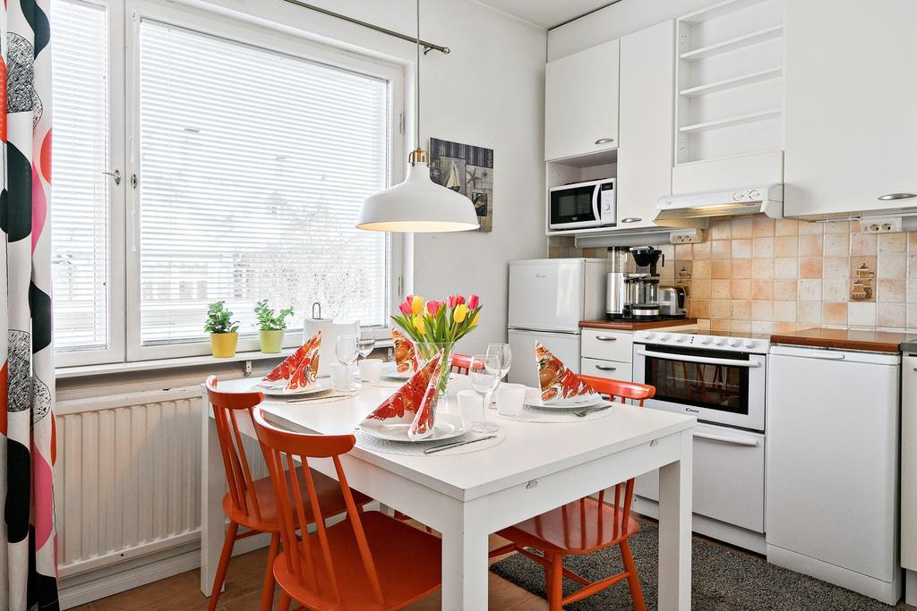 Majoitushuoneisto Tuomipuisto Apartment Naantali Exterior photo